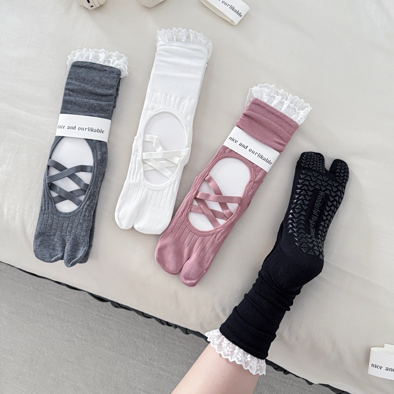 Lace Trim Split Toe Yoga Socks - Yoga Mat recension och pris